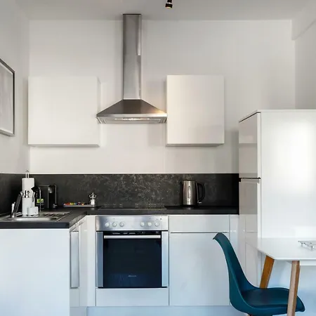 Limehome Koblenz *